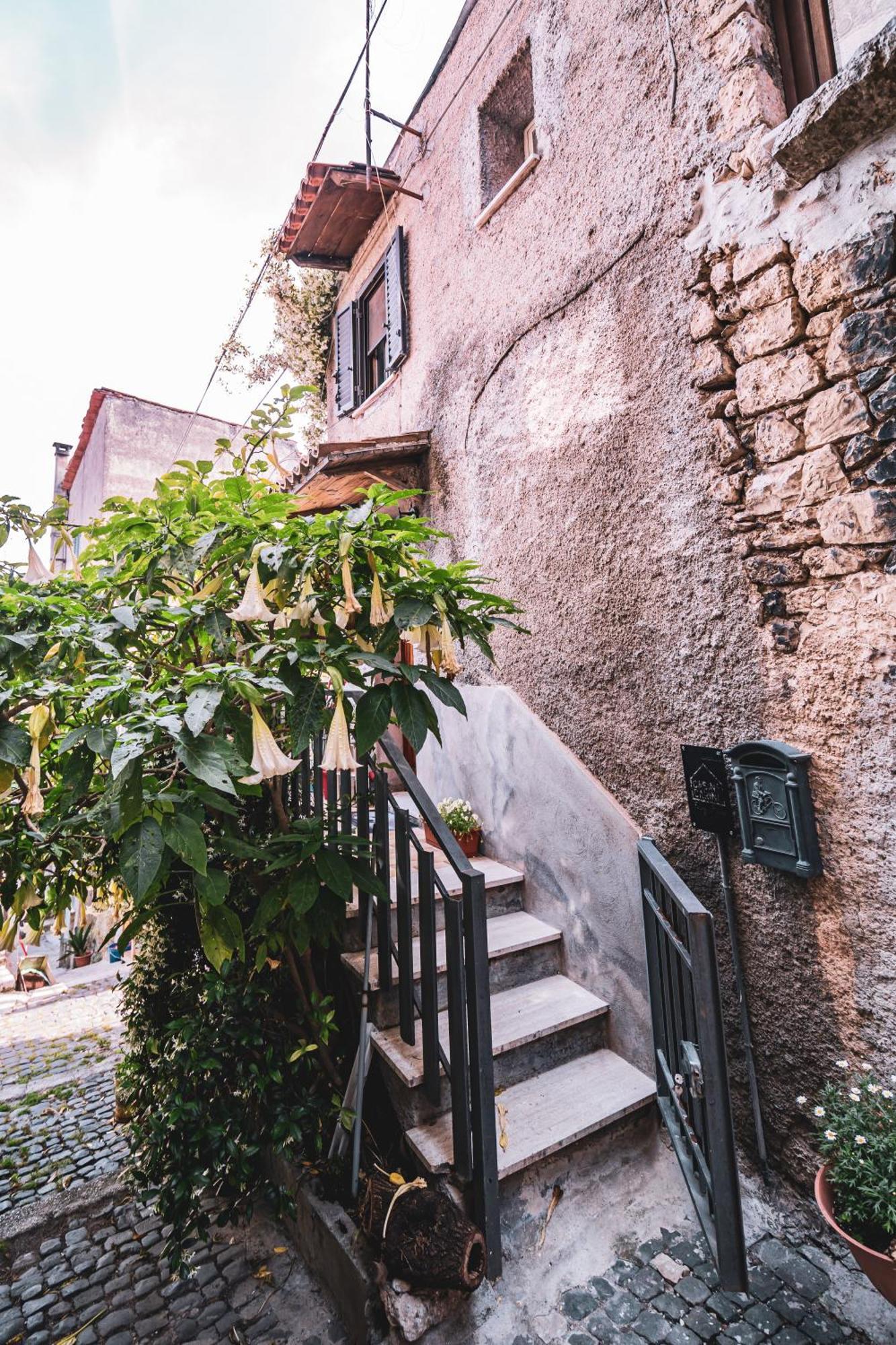 Casina Carina - Intero Appartamento Indipendente Alatri Exterior foto